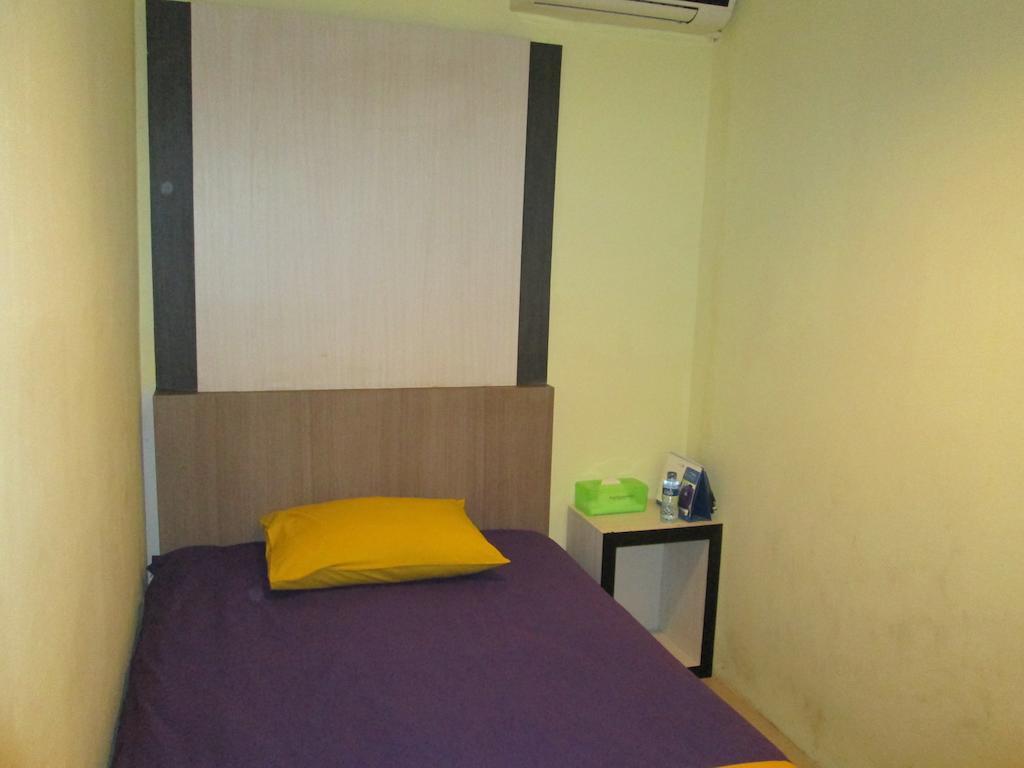 Green Leaf Inn Pontianak Cameră foto